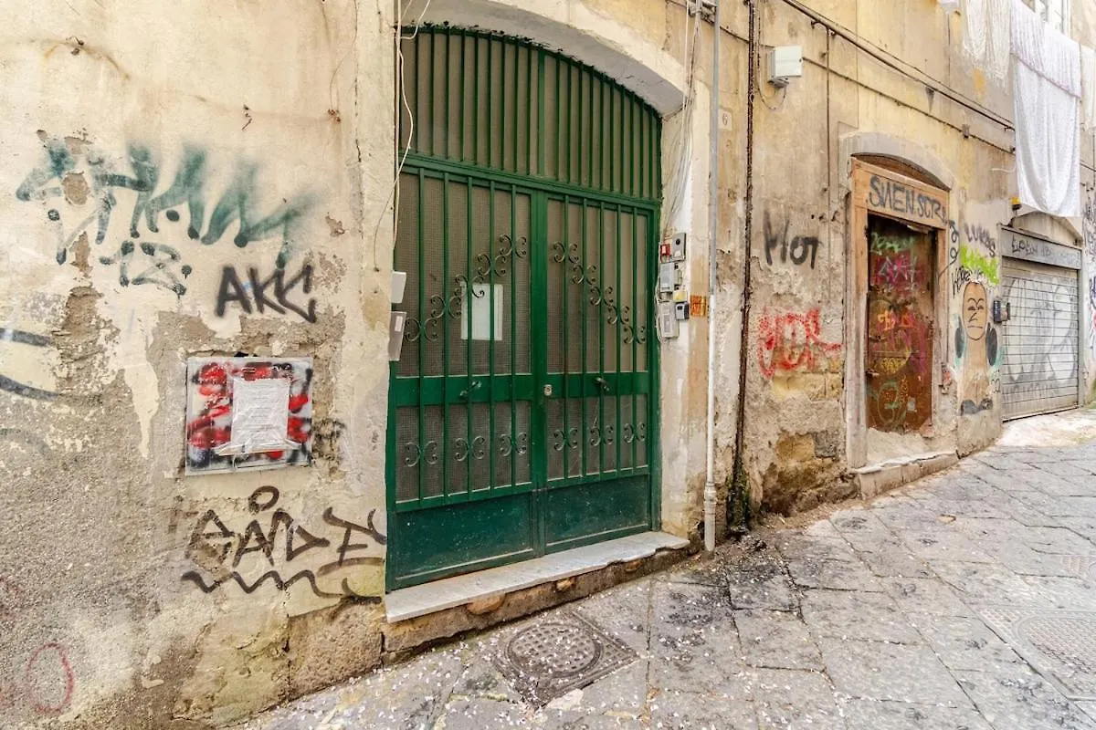 Apartment Centro Storico, B&B, Terrazza, Doccia Idromassaggio Naples