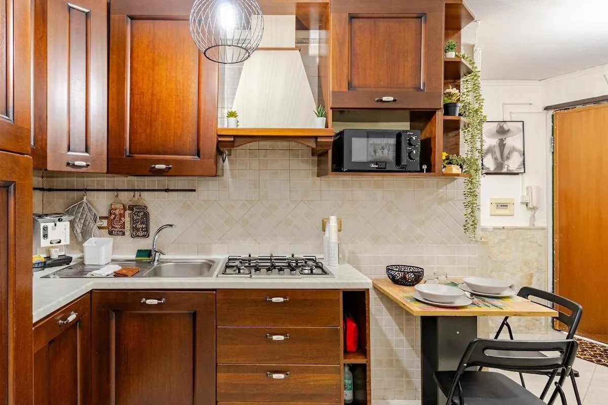 Centro Storico, B&B, Terrazza, Doccia Idromassaggio Naples Italy