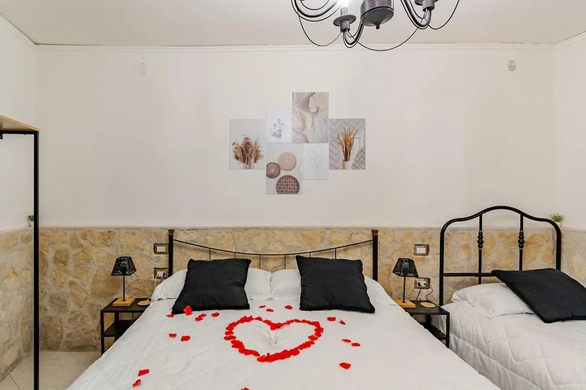 Centro Storico, B&B, Terrazza, Doccia Idromassaggio Neapol Apartmán
